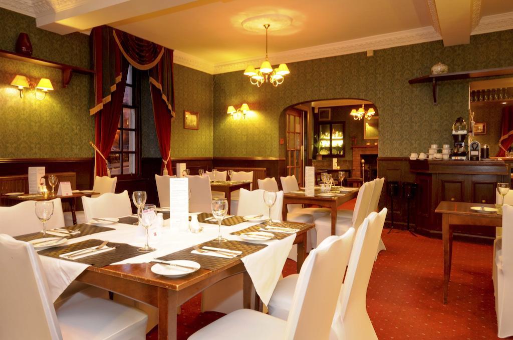 Ferrybridge Hotel Dunfermline Exteriör bild